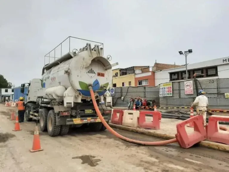 Succión y transporte de residuos líquidos (1)