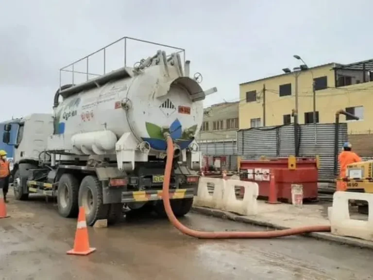 Succión y transporte de residuos líquidos (3)